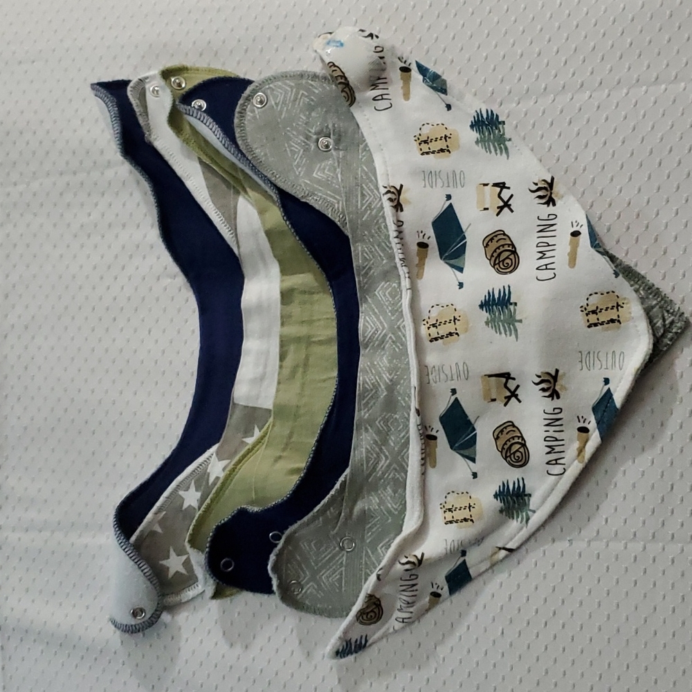 BIBS - Bundle 6 Washable Infant Bibs-Mixed Tags-5 Snap-1 Velcro